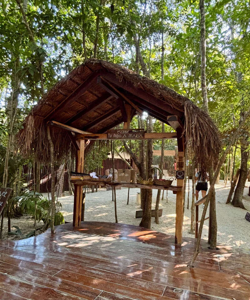 Detalle del santuario